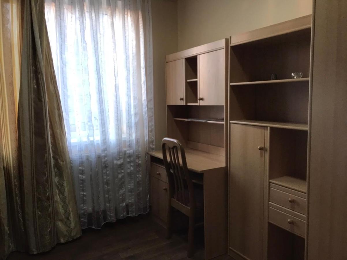 Hotel Кімнати В Центрі Úzhgorod Exterior foto