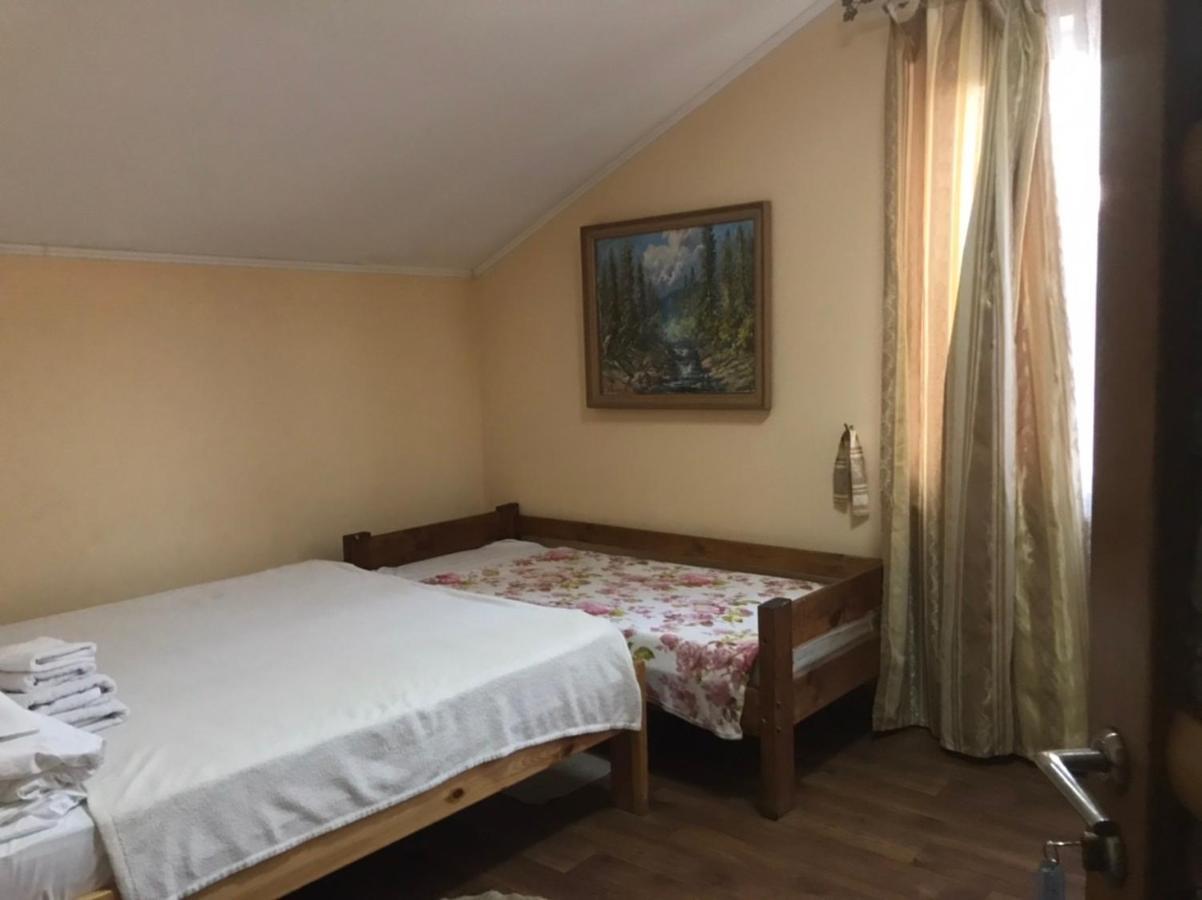 Hotel Кімнати В Центрі Úzhgorod Exterior foto