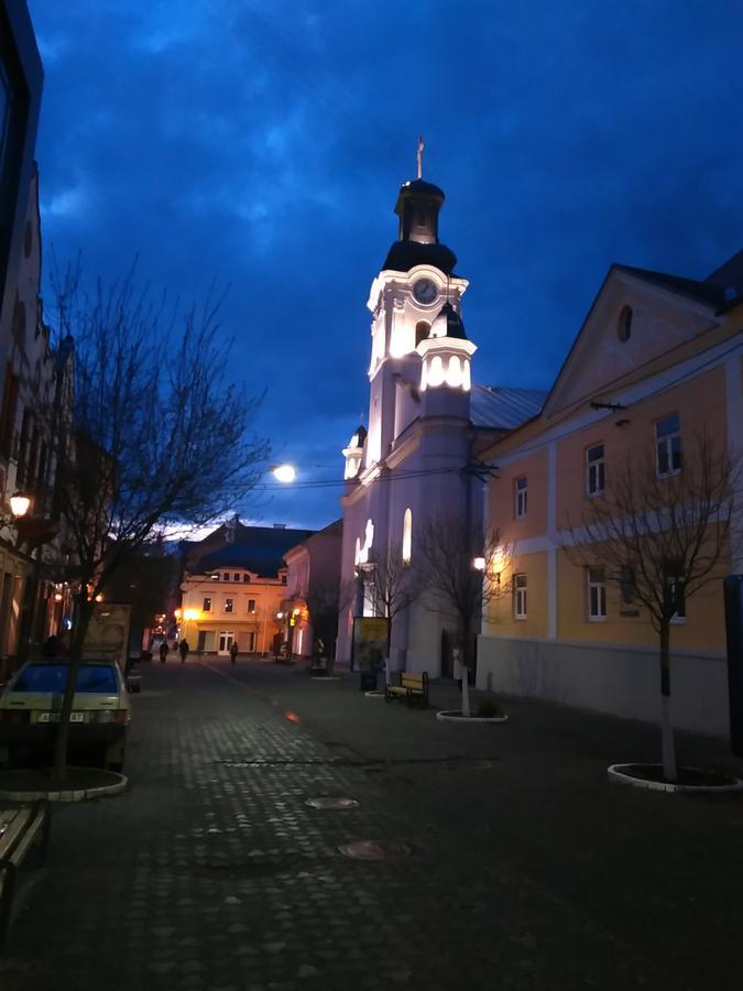 Hotel Кімнати В Центрі Úzhgorod Exterior foto