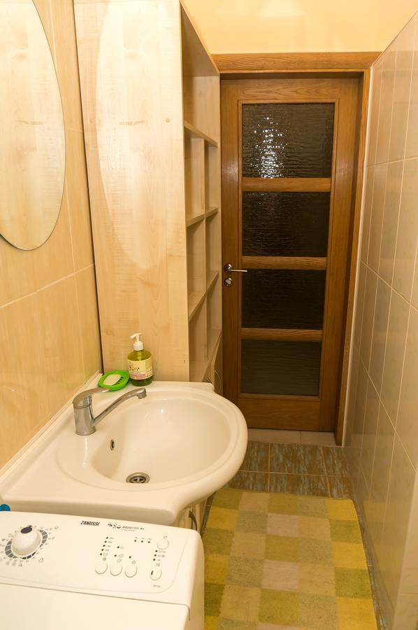 Hotel Кімнати В Центрі Úzhgorod Exterior foto